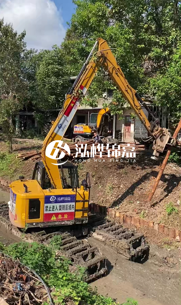 新余河道清淤專業施工-水陸挖掘機河道清淤的方式?