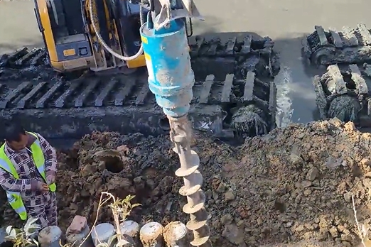 水泥樁批發廠家泓樺錦嘉-水泥仿木樁樁徑怎么確定?