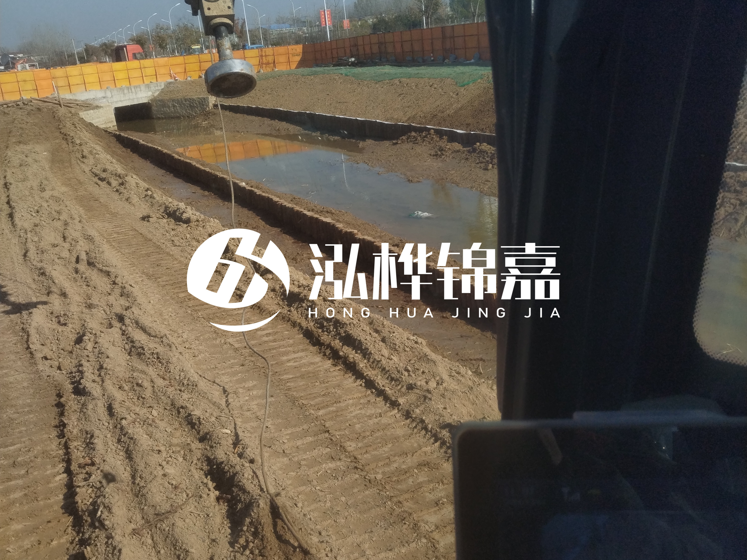 水泥仿木樁施工隊泓樺錦嘉 - 仿木樁施工和木樁有什么區別？